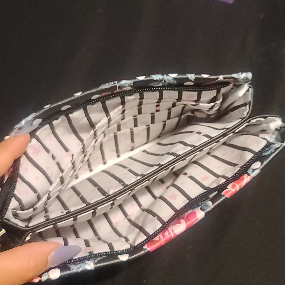 Wallet - Picture 2 of 2